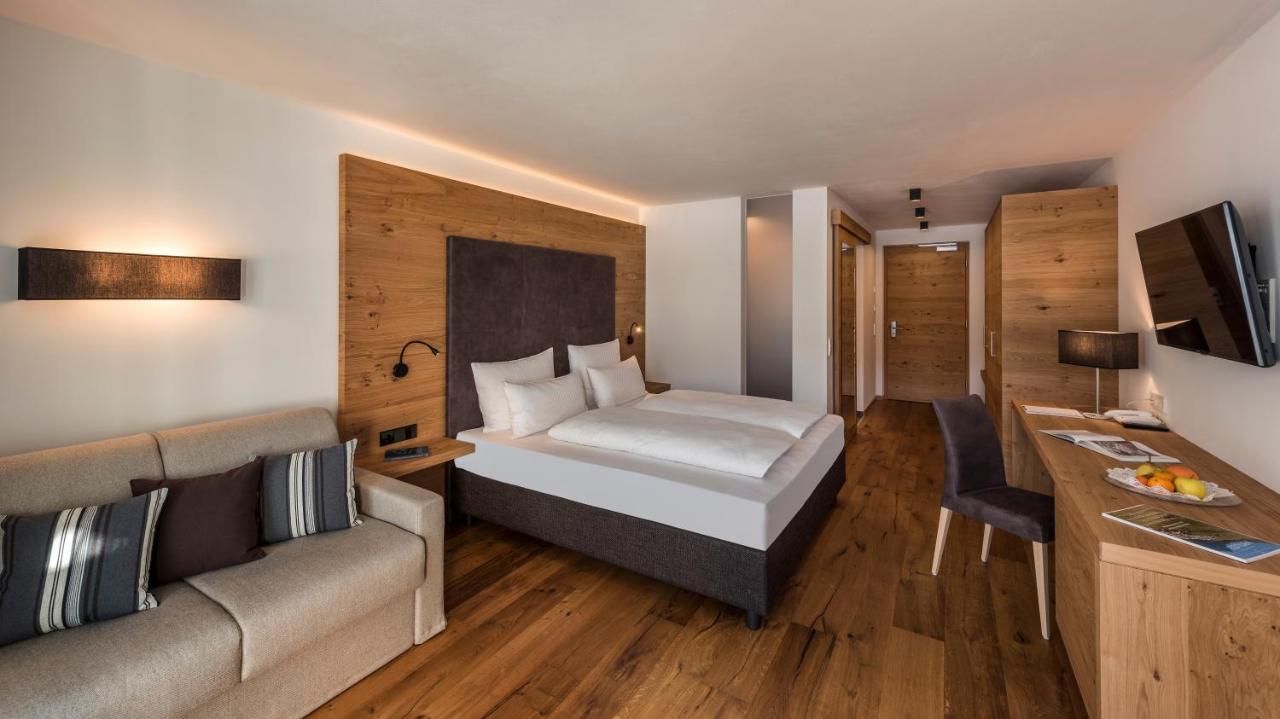 Eden Boutique Hotel Resia Esterno foto